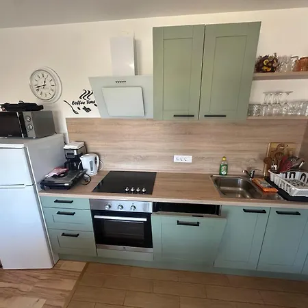 Διαμέρισμα Tomaz Apartment, Burle Μεντουλίν