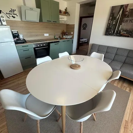 Tomaz Apartment, Burle Apartamento