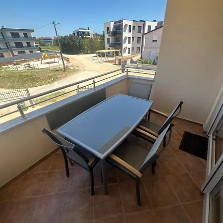 Apartamento Tomaz Apartment, Burle