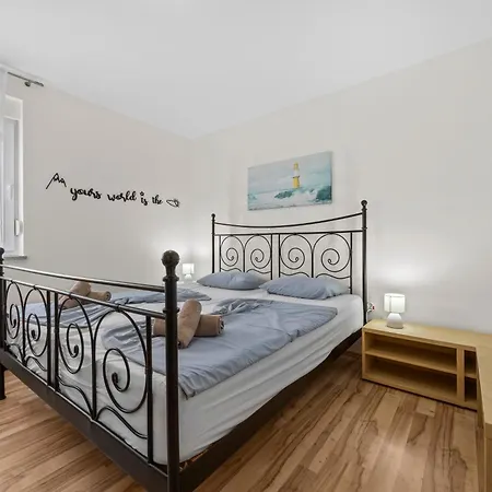 Apartamento Tomaz Apartment, Burle